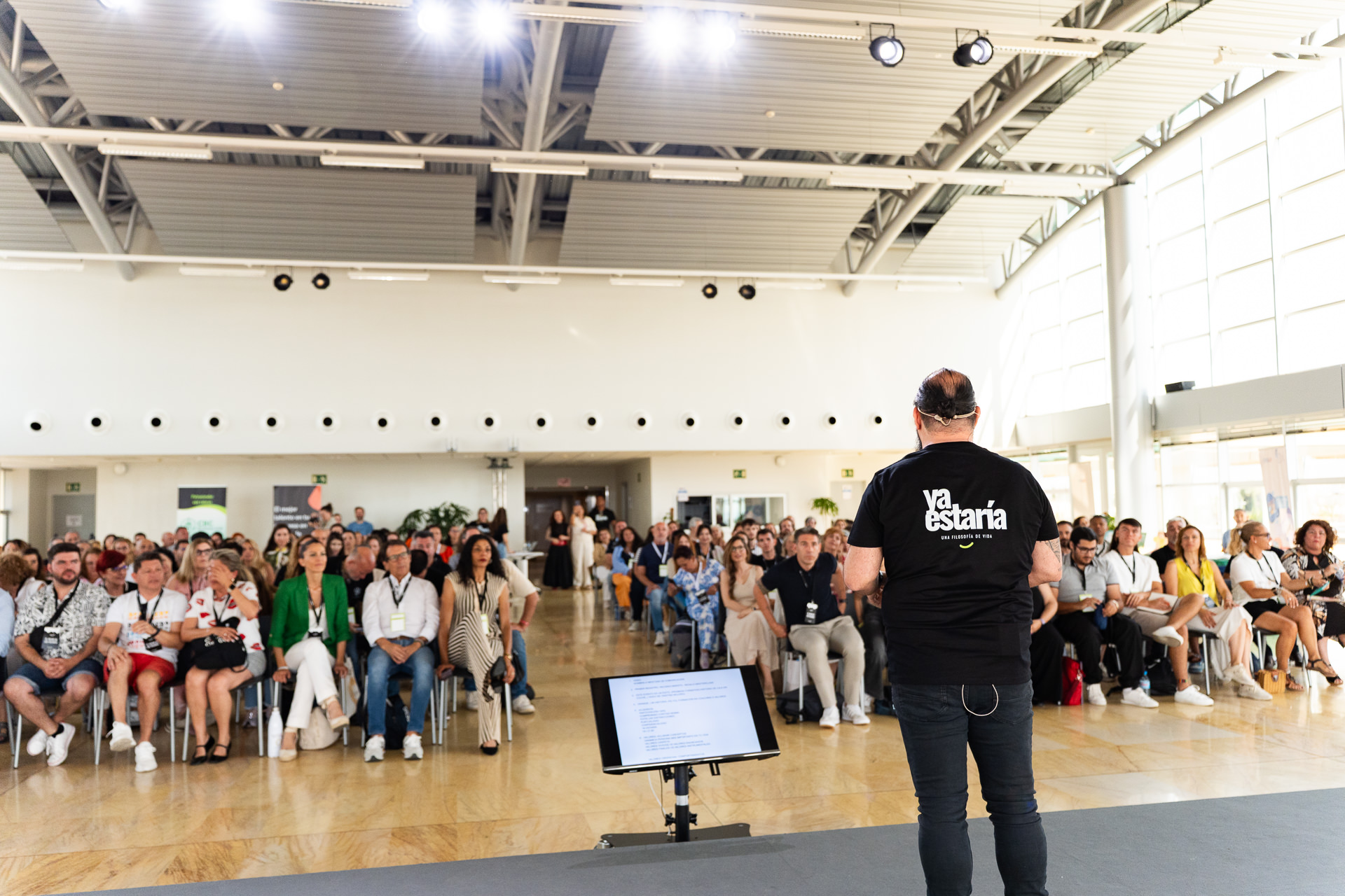Trabajo de equipo real en sesión con Toño Galán